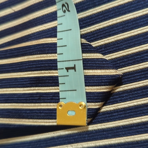 Echo Men's Navy/Gold Striped Italian Hand Made 100% Silk Tie - Picture 7 of 7